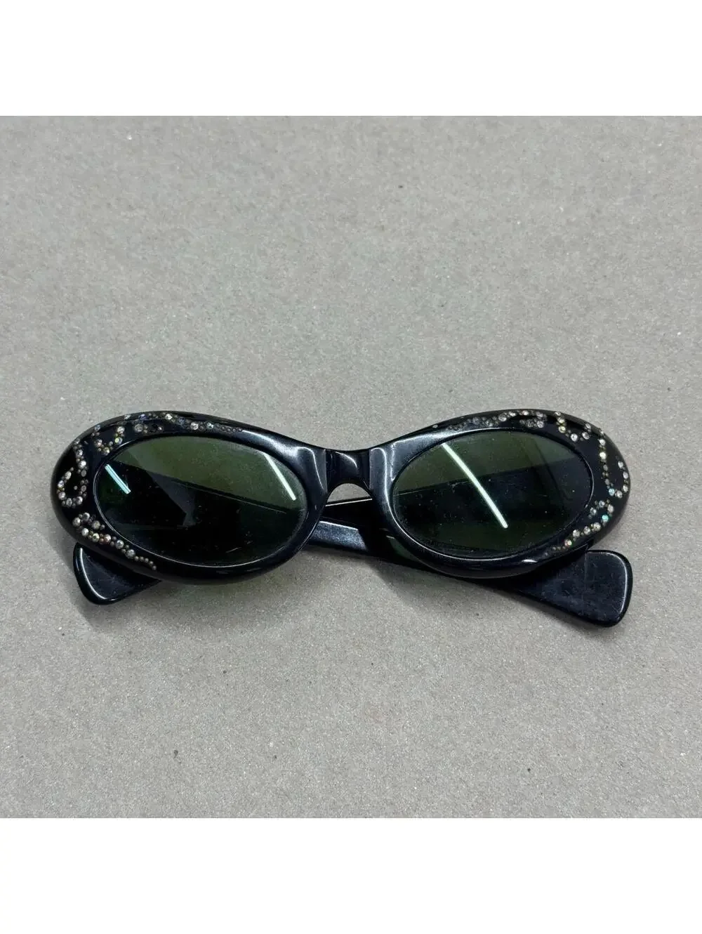 Vintage 1950s Black Oval Cat-Eye Aurora Borealis Rhinestone Sunglasses